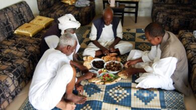 فرحة باهتة.. عيد السودانيين .. غربة وشجن وحنين للديار