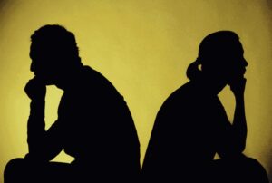 زوجات يصرخن.. الطلاق ولا التهميش وعدم التقدير