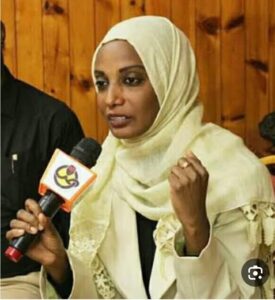 هلاوس الجدة.. قصة امرأة سودانية توثق لحياتها 2 هلاوس الجدة.. قصة امرأة سودانية توثق لحياتها