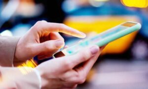 كيف يقتل تصفح مقاطع مواقع التواصل المتعة؟ 2 كيف يقتل تصفح مقاطع مواقع التواصل المتعة؟