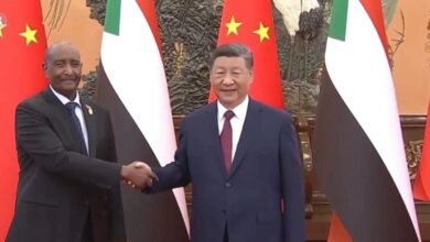 الرئيس الصيني يلتقي البرهان ويطلق بشريات