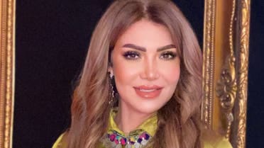 حدث غريب.. فنانة تشتبك مع ضيفها على الهواء