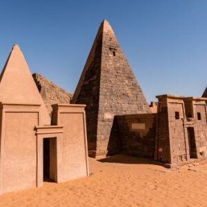 الحكومة تتجه للنهوض بالقطاع السياحي 2 الحكومة تتجه للنهوض بالقطاع السياحي