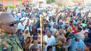 بين الجماهير المحتفلة.. العطا يطلق تصريحات 3 بين الجماهير المحتفلة.. العطا يطلق تصريحات