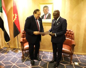 مسؤول كيني رفيع يبشر بعلاقات متطورة مع السودانية 2 مسؤول كيني رفيع يبشر بعلاقات متطورة مع السودانية