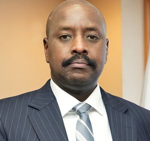 نجل الرئيس الأوغندي يتلقى صفعة من أمريكا 1 Muhoozi Kainerugaba on November 25 2024 cropped