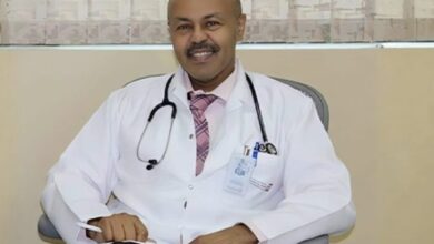ماذا قال د.معز عمر بخيت على تعيينه وزير للصحة 10 وزراء جدد بحكومة كامل إدريس