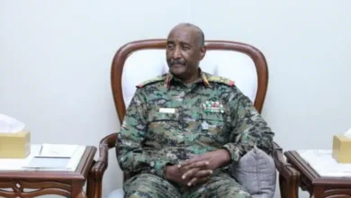 البرهان يضع شروطا لوقف الحرب أمام المستشار الأمريكي بزيورخ 7 البرهان يدخل حلبة الميدان الرياضي