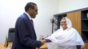 كامل إدريس يلتقي النائب العام ماذا دار بينهما