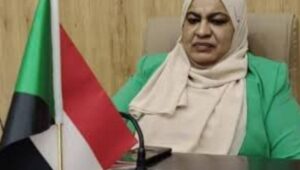سعادتو البرهان.. الشعب يريد معرفة دوافع إعفاء د.منى!!!