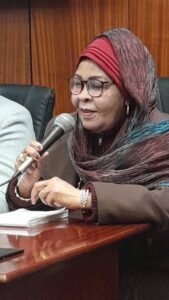 نائلة فزع : كتبت قصيدة (لسنا بأفارقة ولا عرب) لشعوري بالخذلان 2 نائلة فزع : كتبت قصيدة (لسنا بأفارقة ولا عرب) لشعوري بالخذلان