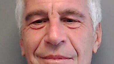 أسرار السودان في حقيبة "إبستين".. ماذا كان يريد من السودان؟! 18 Epstein 2013 mugshot