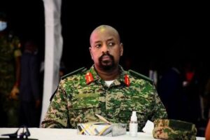 قائد الجيش الأوغندي: مستعدون لتنفيذ عملية عسكرية حاسمة ضد الدعم السريع