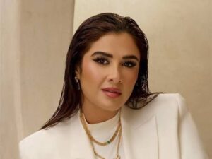 ياسمين عبدالعزيز تستعين بعادل إمام في معركة الأعلى مشاهدة 2 ياسمين عبدالعزيز تستعين بعادل إمام في معركة الأعلى مشاهدة
