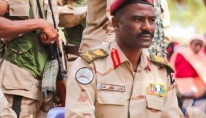 النور قبة يكشف آخر لقاء له بحميدتي 2 بريطانيا تفرض عقوبات على 4 قادة في الدعم السريع بينهم شقيق حميدتي
الجزيرة نت