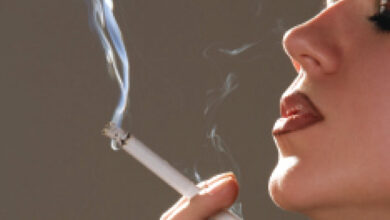 تدخين النساء.. سلوك مشبوه وخدش للأنوثة وإنطفاء بريقها 5 IMG 20260709 WA0156